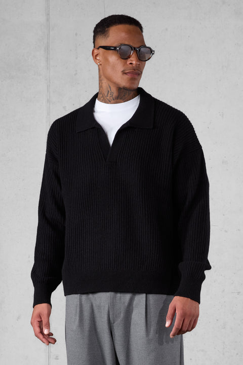 BLACK OVERSIZED KNIT POLO SWEATER