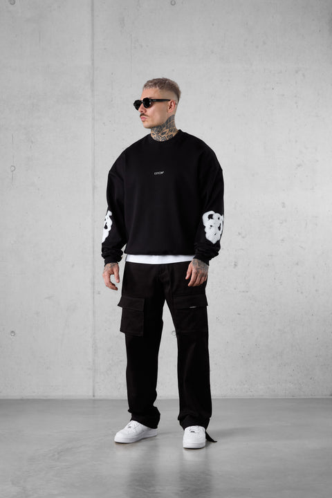 BLACK BLURRED HEARTS OVERSIZED SWEATER