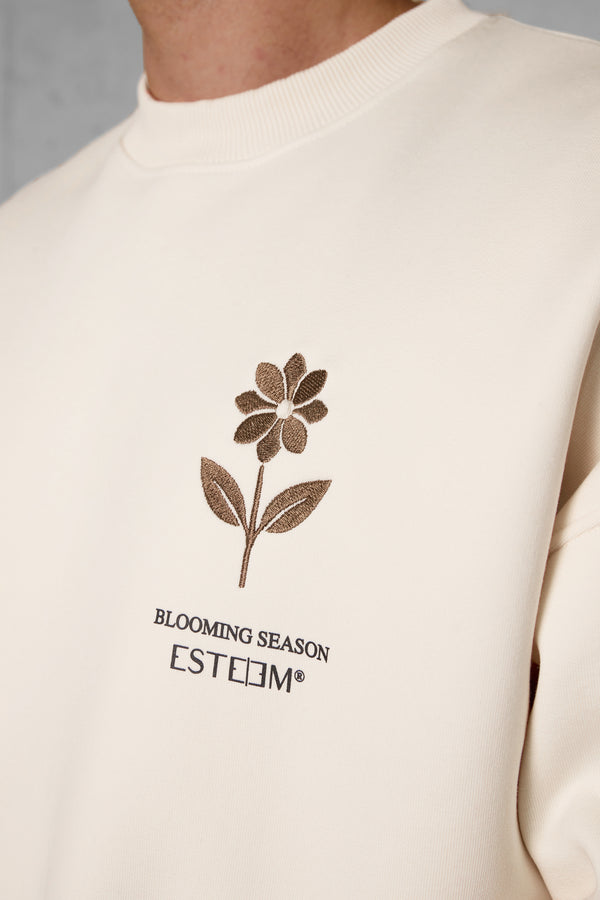BEIGE BLOOMING SEASON LOGO OVERSIZED SWEATER