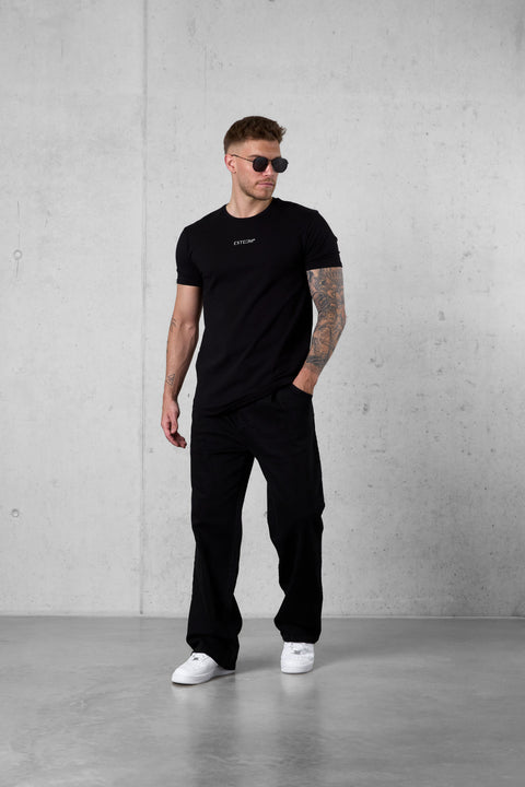 BLACK BASIC TEE